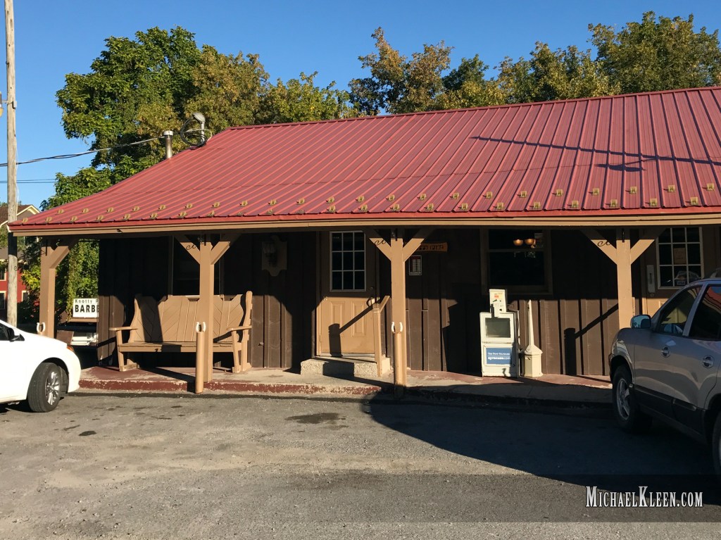 All-American Diner Tour: Knotty Pine Diner in Wampsville, New&nbsp;York