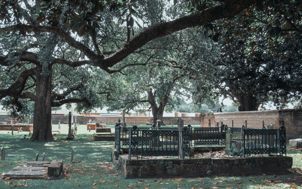 Southern Cemeteries with Unforgettable Ghosts